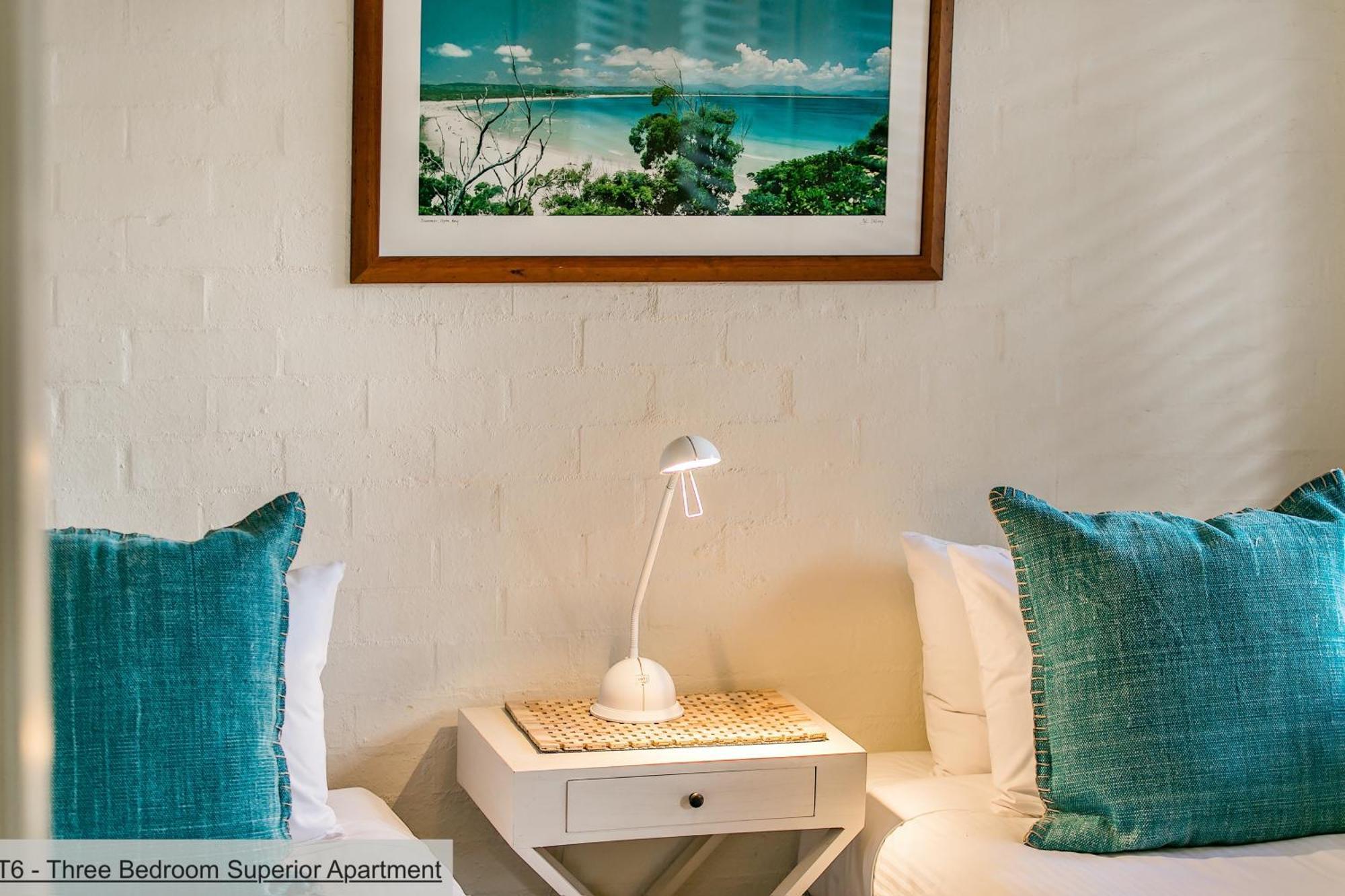 The Terraces Main Beach Aparthotel Byron Bay Room photo