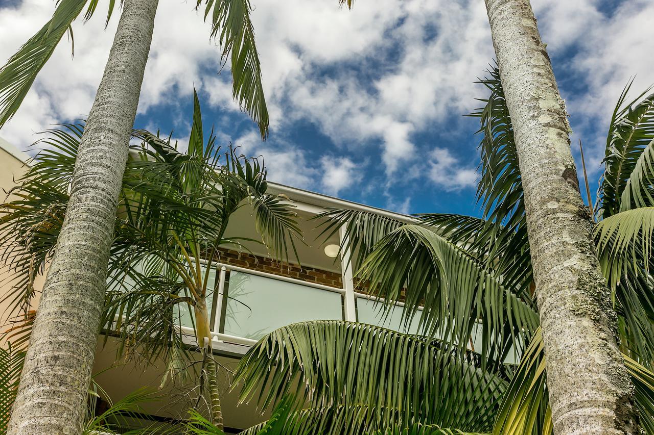 The Terraces Main Beach Aparthotel Byron Bay Exterior photo